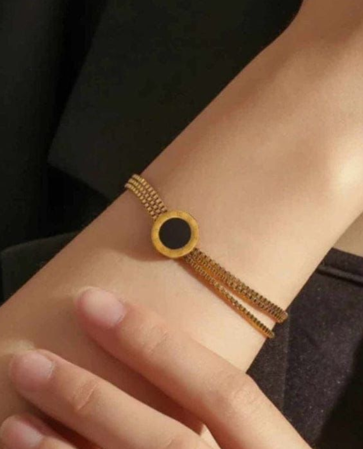 BLACK DIAMOND GOLDEN CHAIN BRACELET TARNISH-RESISTANT