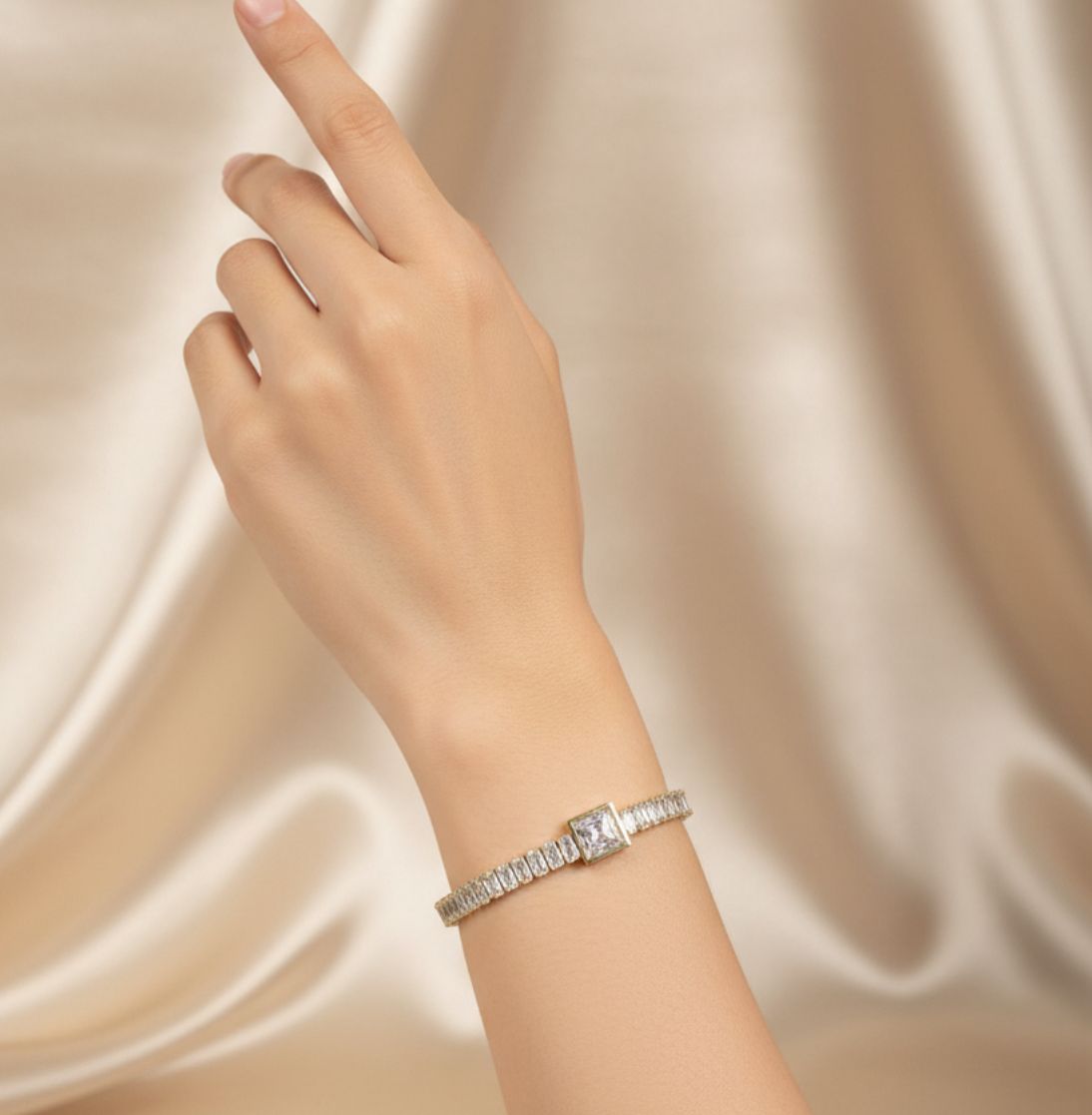 Stainless Steel Emerald Charm Bracelet – Luxe Color Edition