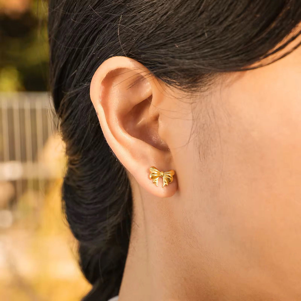 Charming Bow Studs – Stainless Steel Elegance for Everyday Glam
