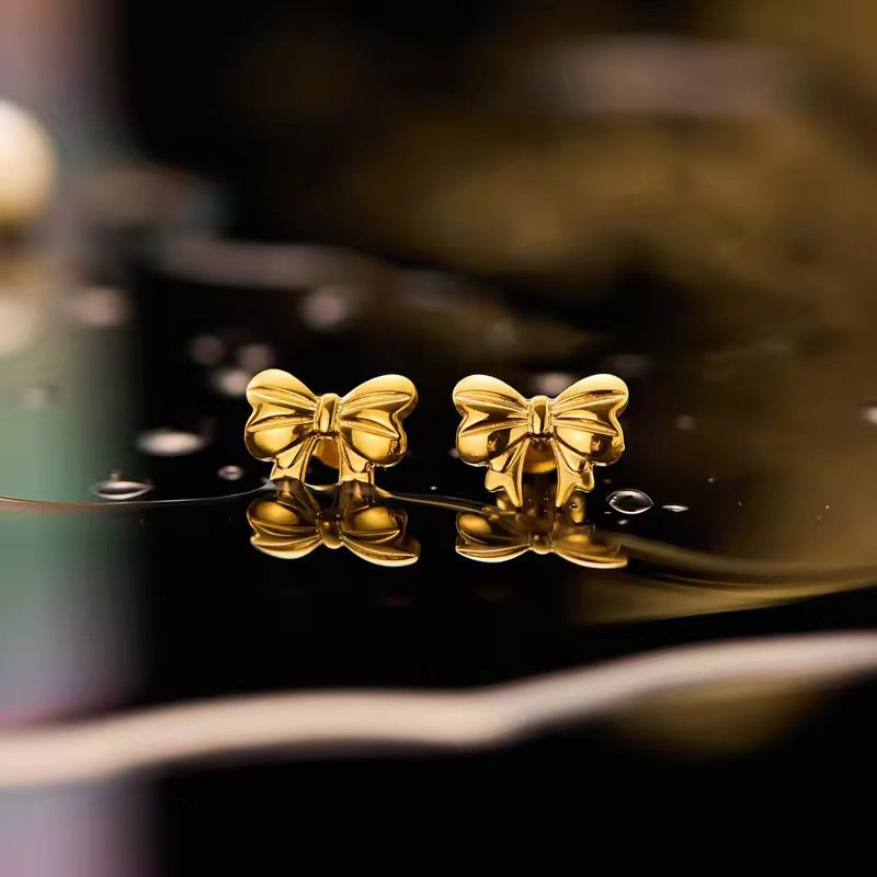 Charming Bow Studs – Stainless Steel Elegance for Everyday Glam