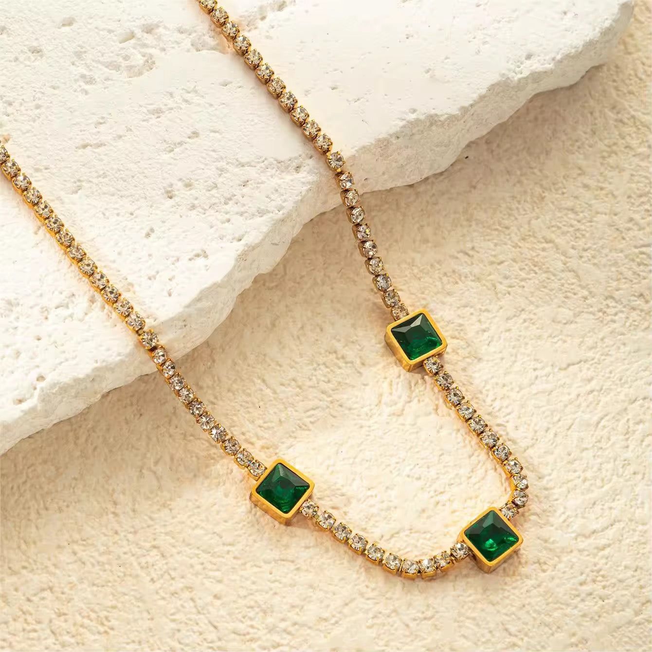 Elegant Emerald Stone Necklace – Premium Stainless Steel Finish