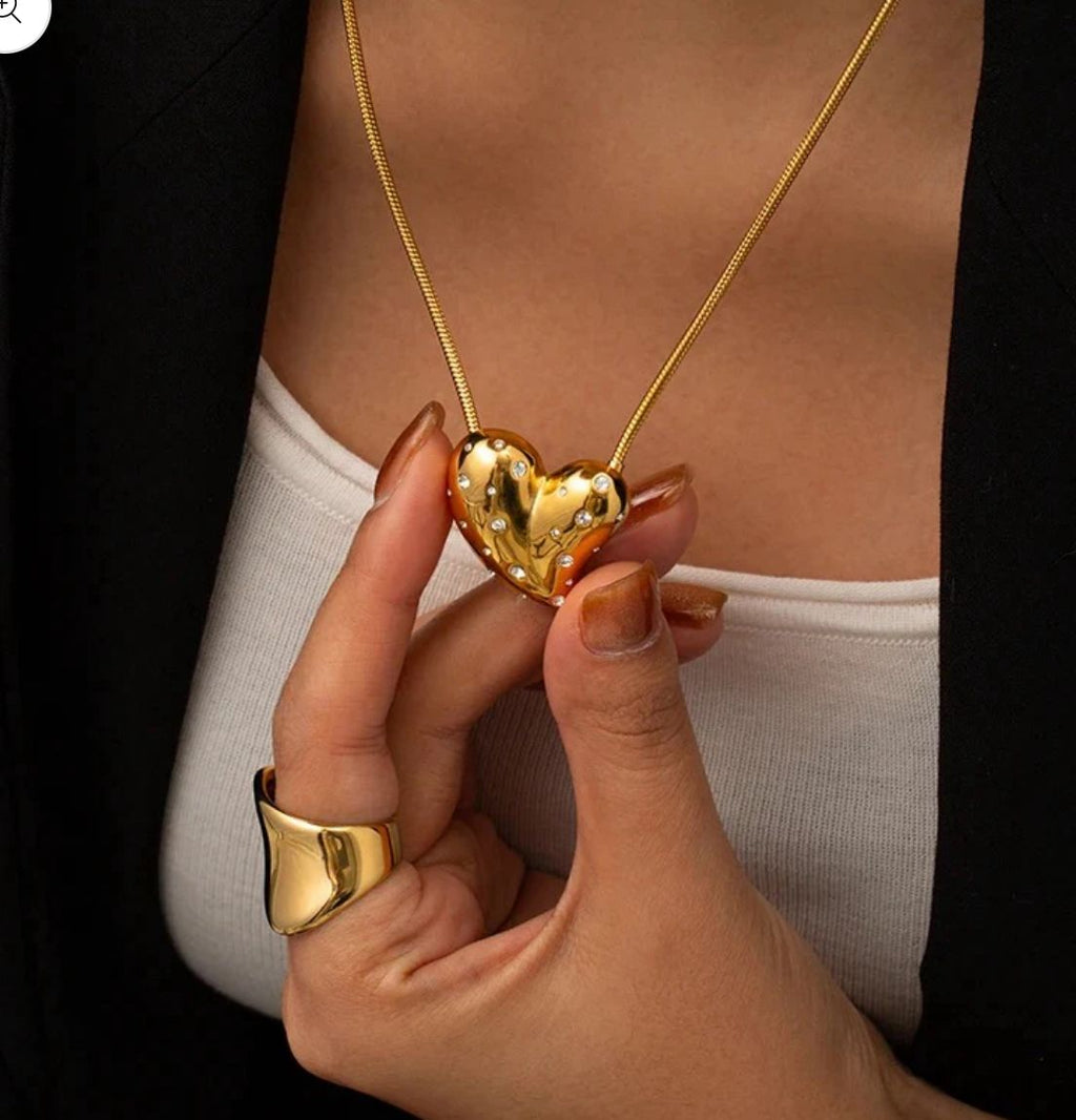 Stainless Steel Heart Necklace – Waterproof & Timeless Shine