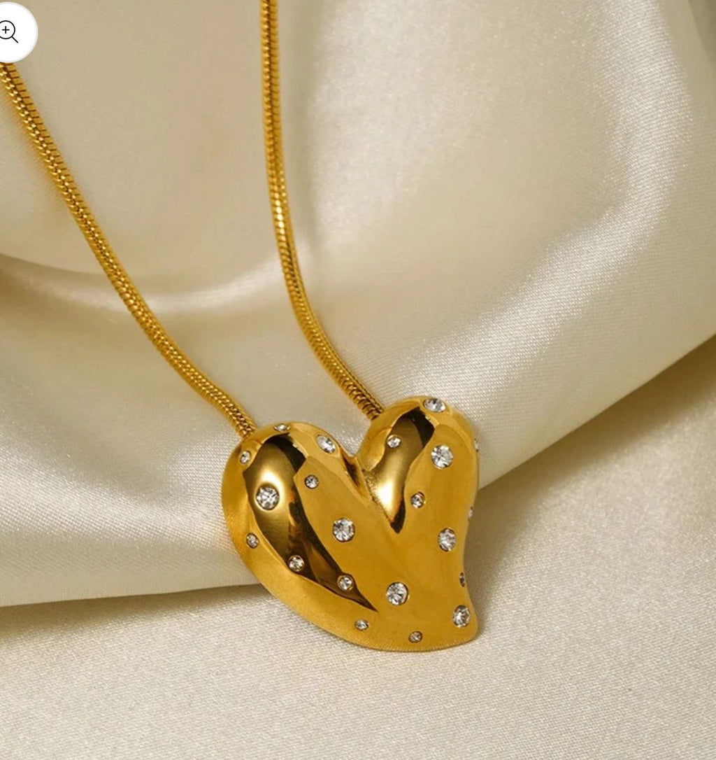 Stainless Steel Heart Necklace – Waterproof & Timeless Shine
