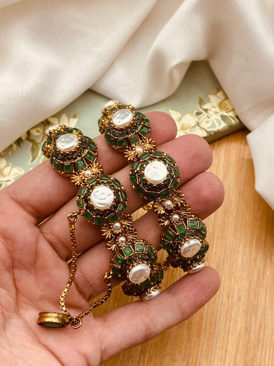 Turkish Elegance – Premium Women’s Bangle Set