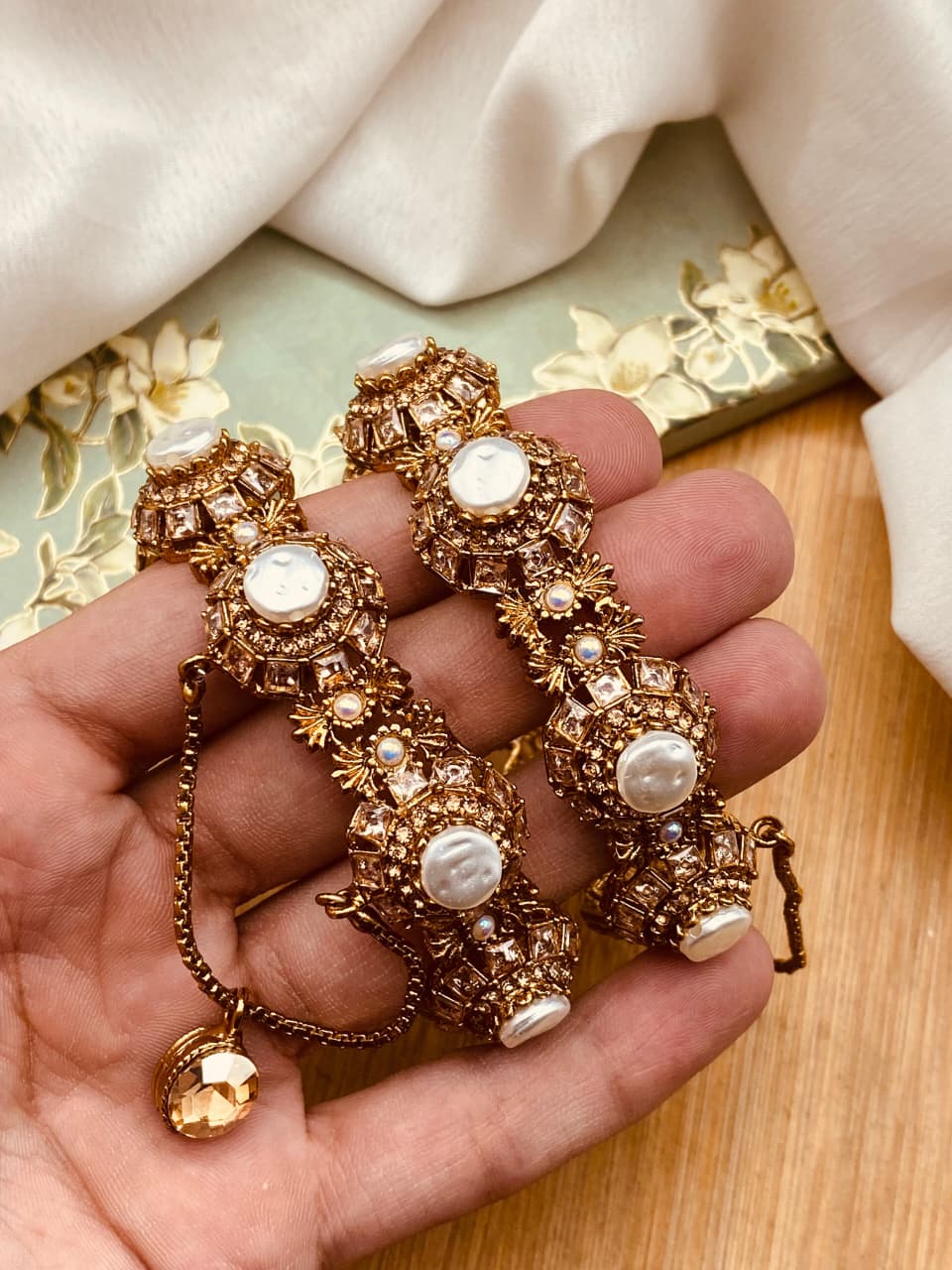 Turkish Elegance – Premium Women’s Bangle Set