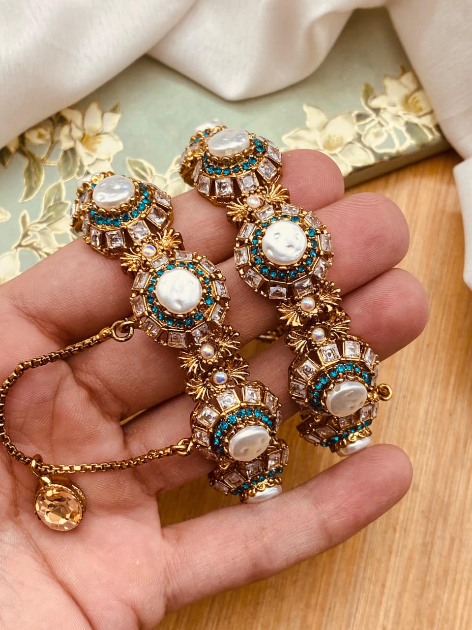 Turkish Elegance – Premium Women’s Bangle Set