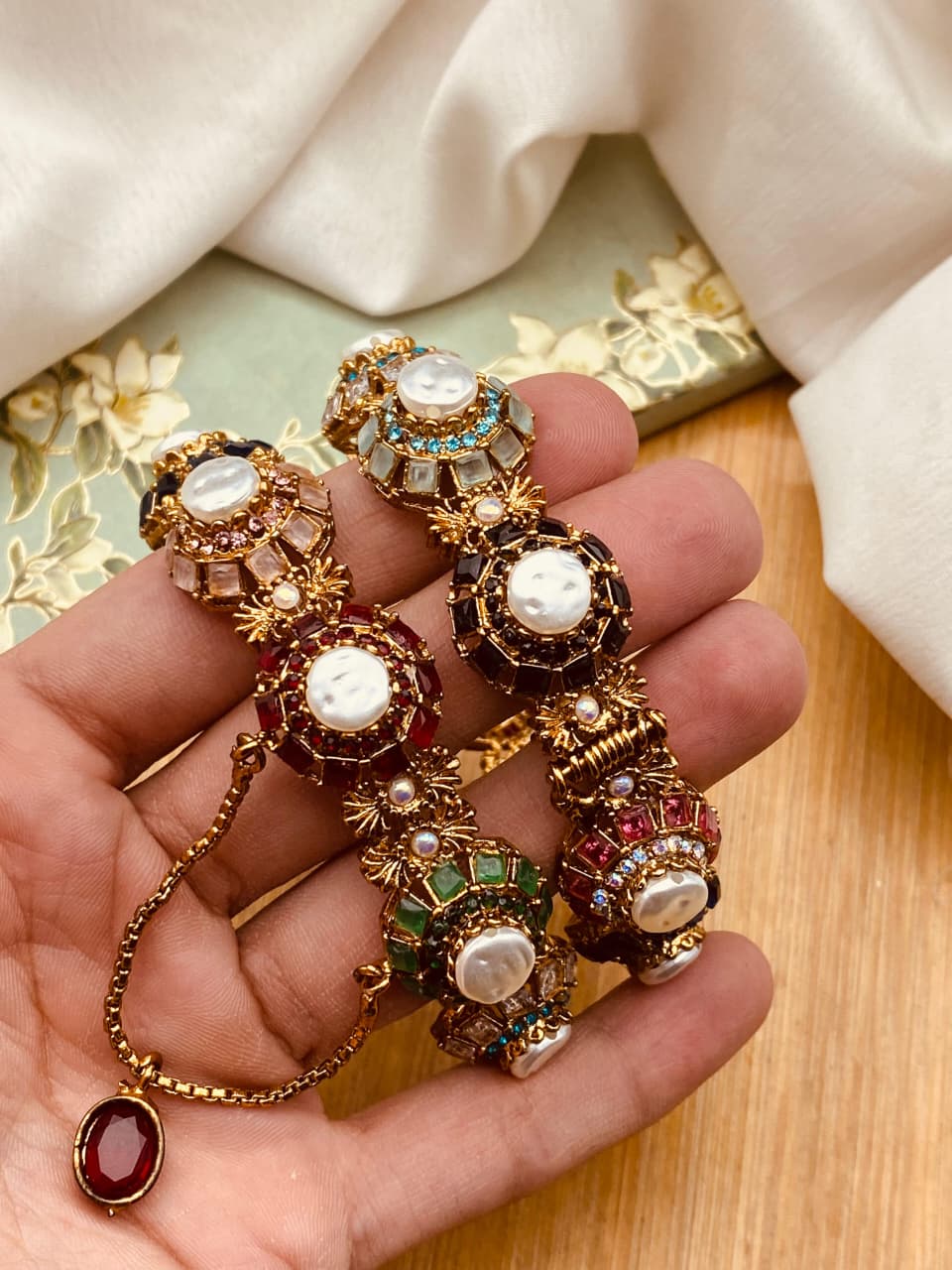 Turkish Elegance – Premium Women’s Bangle Set