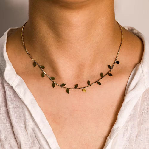 Elegant Leaf Charms Jewelry Set – Necklace & Bracelet