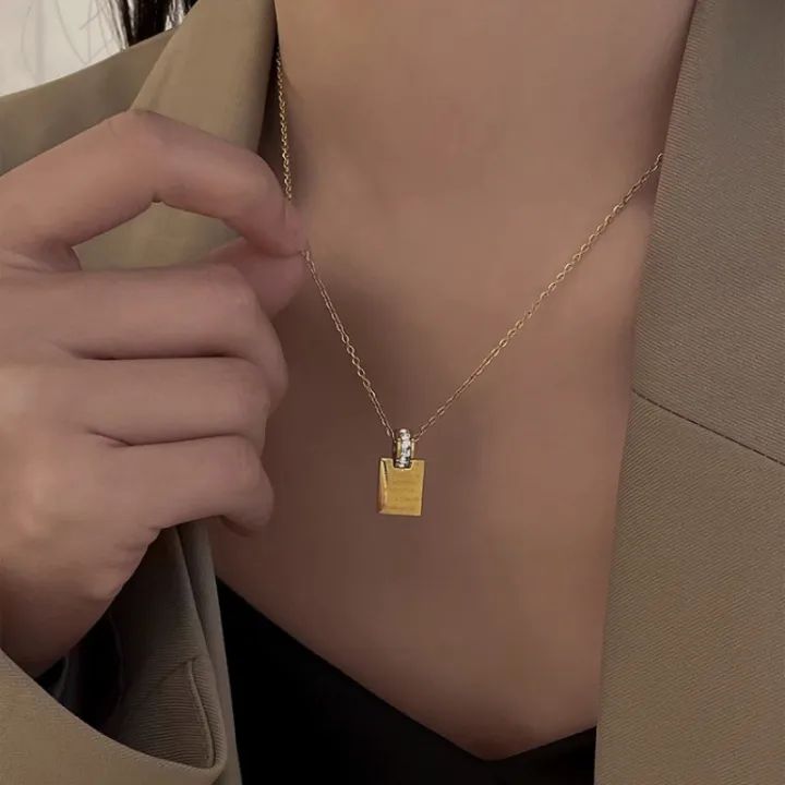 Radiant Elegance – Premium Stainless Steel Necklace