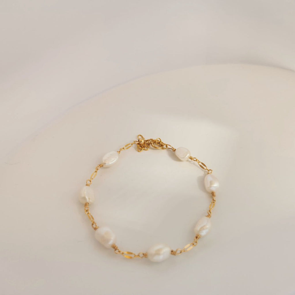 Charming Pearl Stainless Steel Bracelet – Everyday Grace in Style