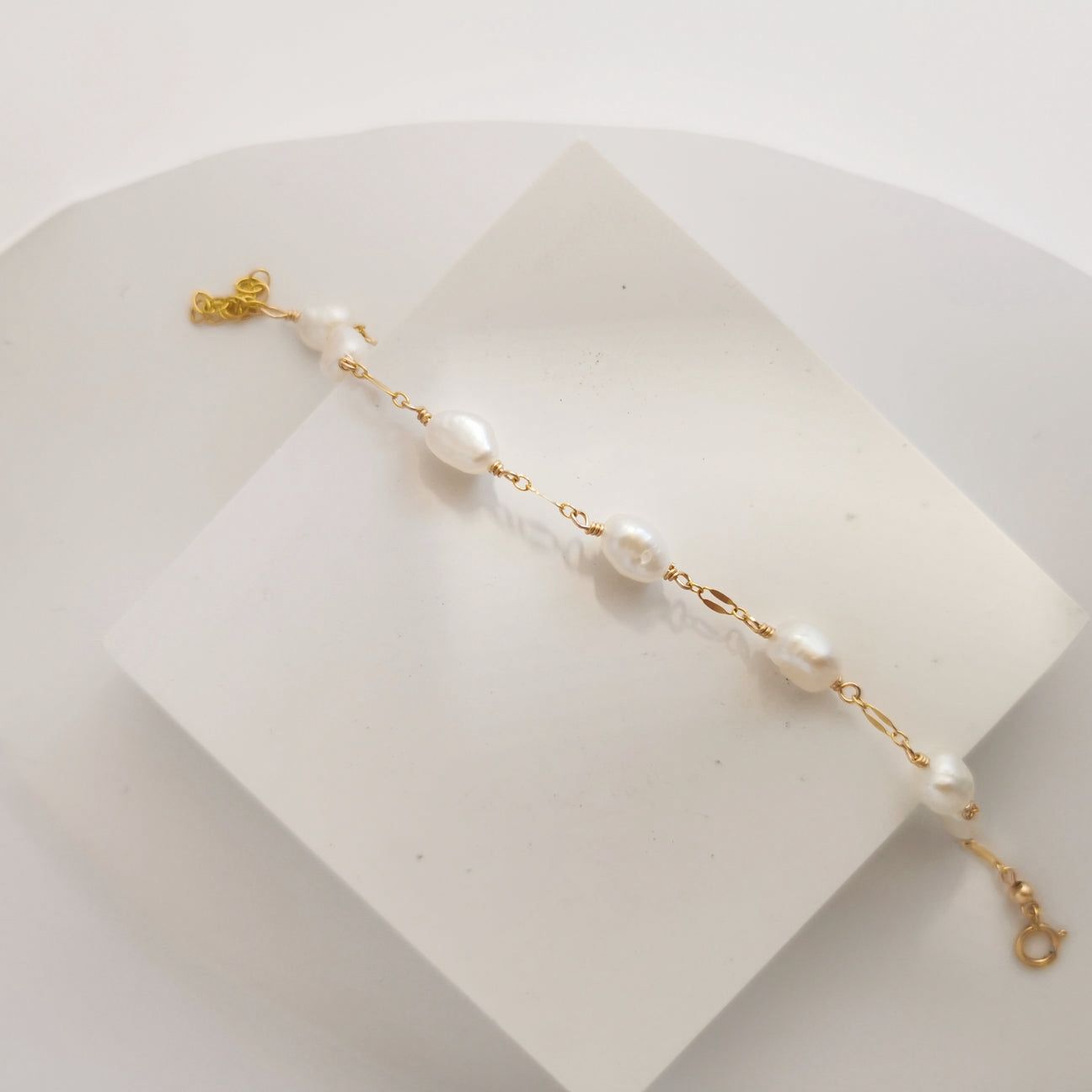 Charming Pearl Stainless Steel Bracelet – Everyday Grace in Style