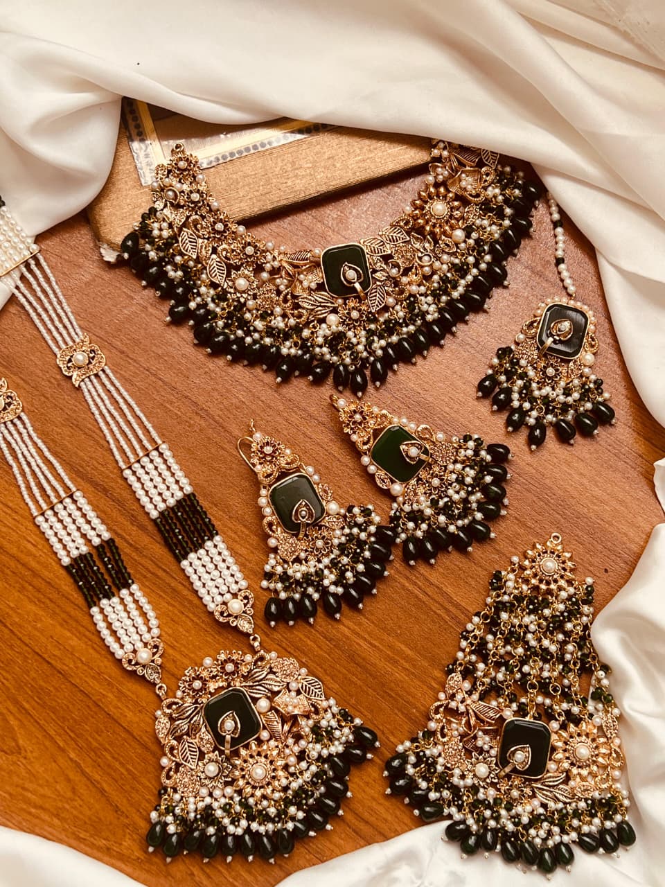 Luxury Bridal Jewelry Set – Elegant Turkish Design in Pink & Green