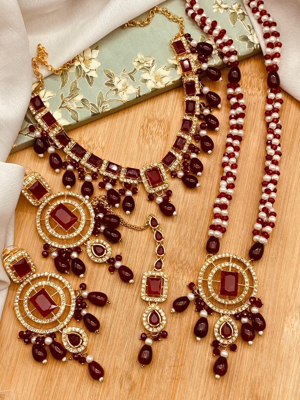 Nauratan Stone Necklace Set – Timeless Elegance in Every Color