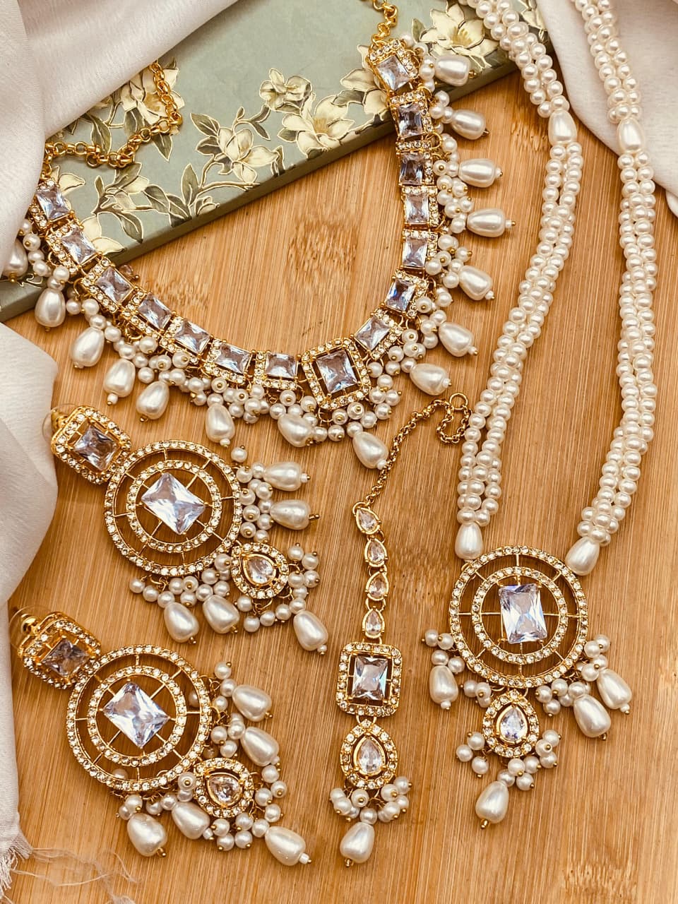 Nauratan Stone Necklace Set – Timeless Elegance in Every Color