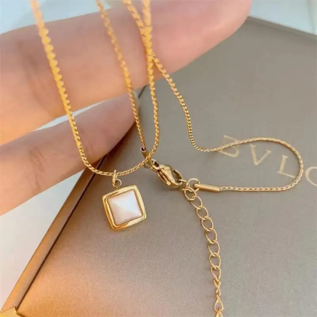 Stainless Steel Square Shell Necklace – High Quality, Waterproof & Tarnish-Free