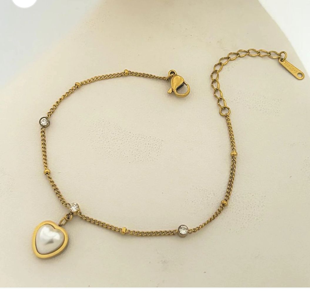 Heart Bracelet – Stainless Steel (Waterproof & Tarnish Free)