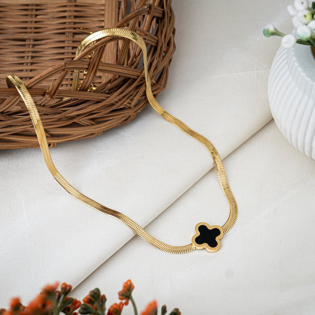 Stainless Steel Clover Snake Necklace – High Quality